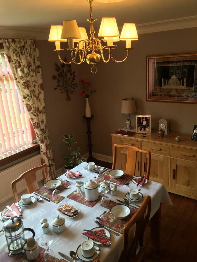 Rose Villa Bed And Breakfast Форфар Экстерьер фото